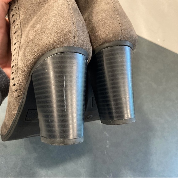 Simply Styled sz 6.5 gray taupe microfiber tall heeled boots - Picture 12 of 16